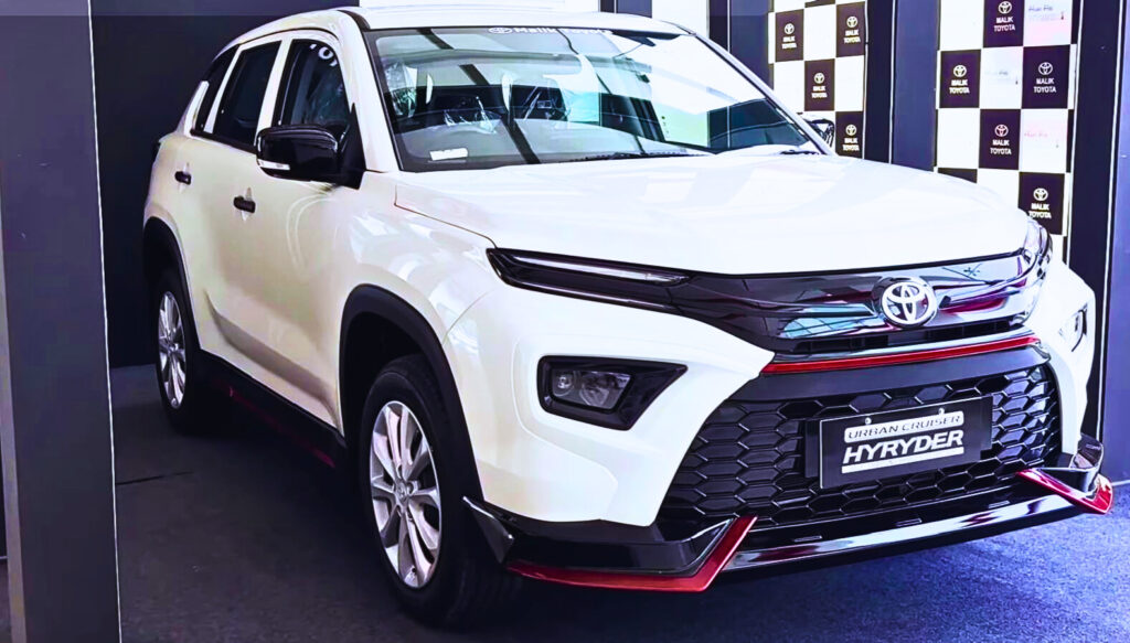 Toyota Hyryder, Toyota Hyryder AERO
