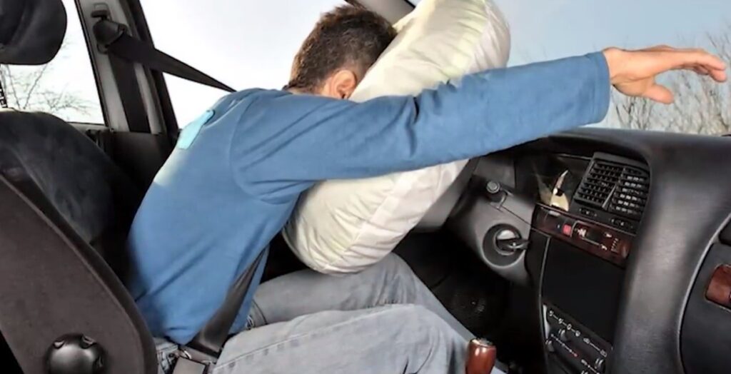 what are the safety features of a car