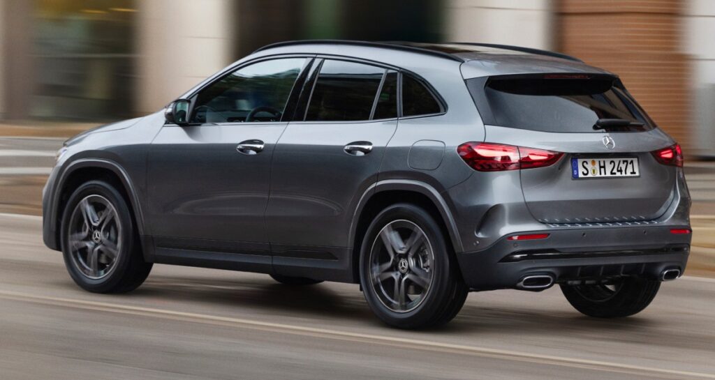 AUDI Q3 VS Mercedes GLA 200 Comparison And Specification