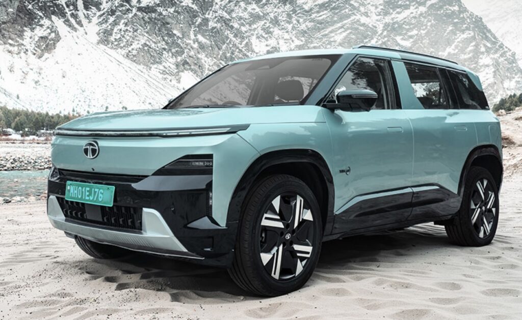 Mahindra BE 6 SPORTEQ vs TATA SIERRA EV Comparison
