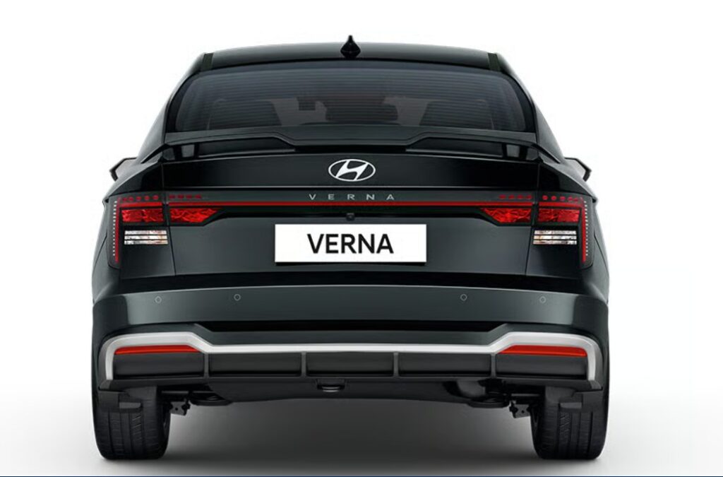 Skoda Slavia Facelift VS Hyundai Verna Comparison And Difference