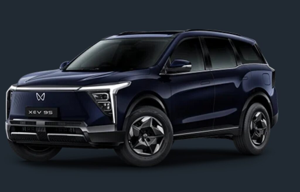 MG Hector Tomahawk EV vs Mahindra XEV 9S Comparison and Price