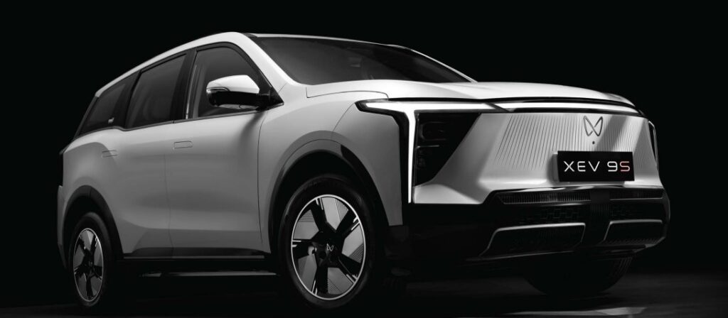 MG Hector Tomahawk EV vs Mahindra XEV 9S Comparison and Price